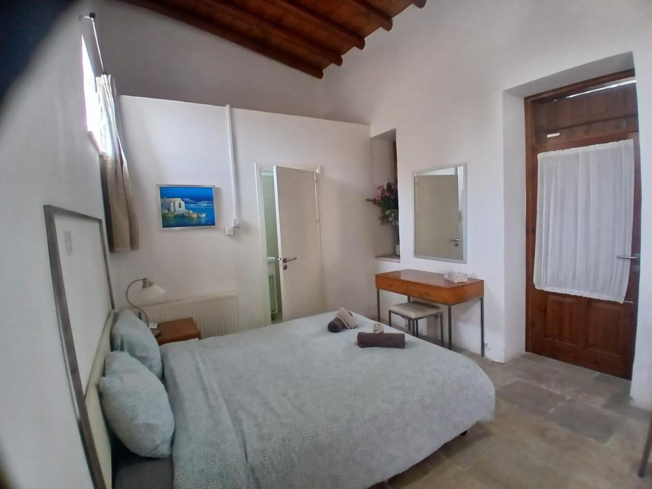 Poolside Escape Studio In Skarinou Village With Pool Facilities Bagian luar foto